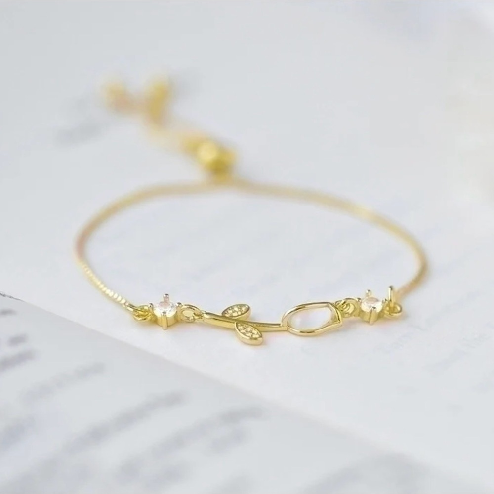 18k Gold Plated Tulip Flower Moostone Gemstone Adjustable Bracelet